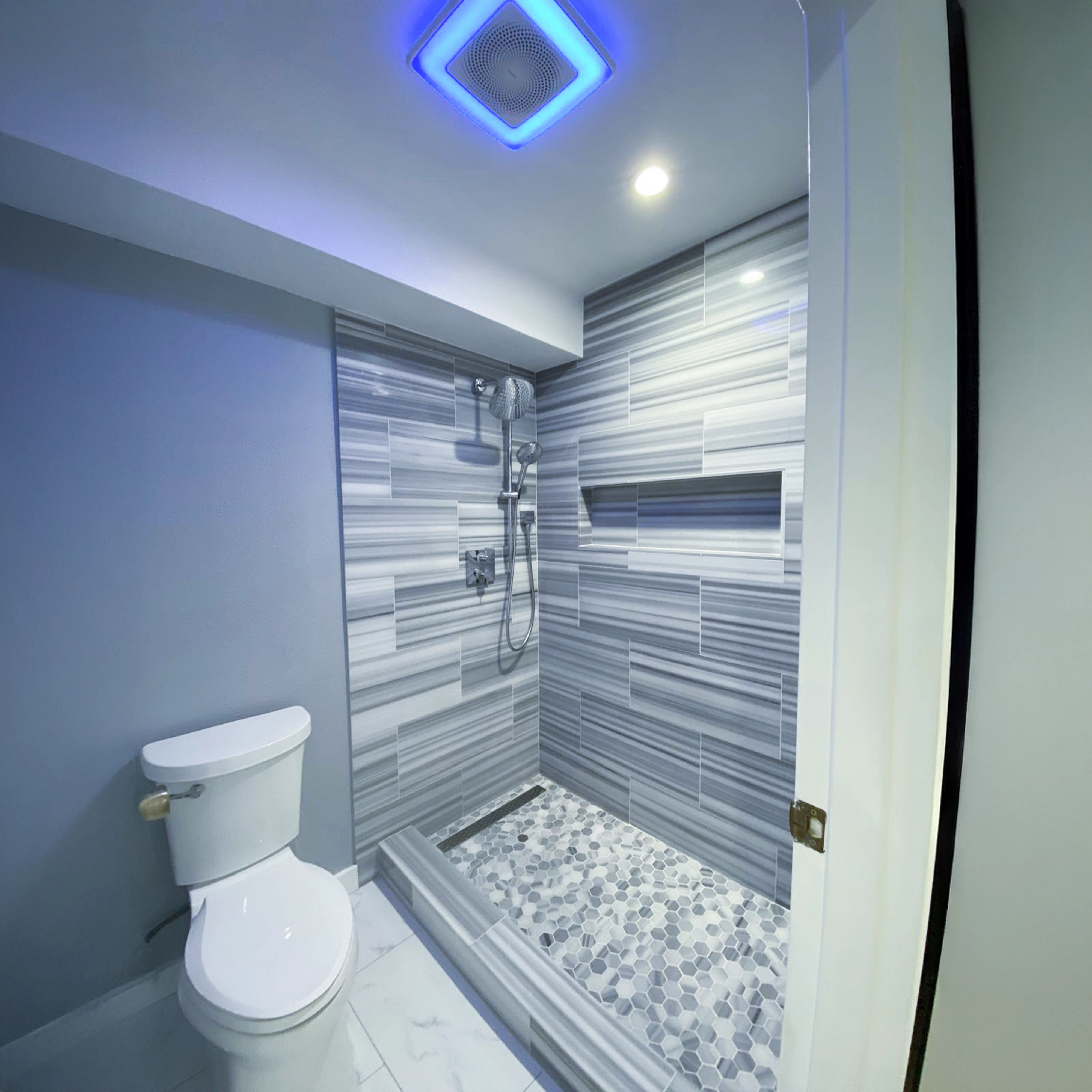 Modern Bathroom 2 Modern Bathroom 2 Image 4